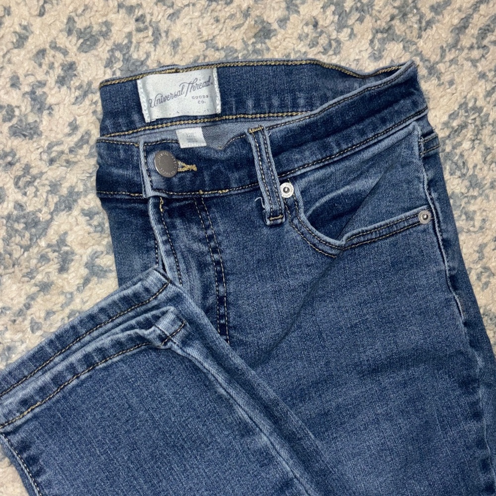 Universal Thread Women's Dark Blue Slim Jeans